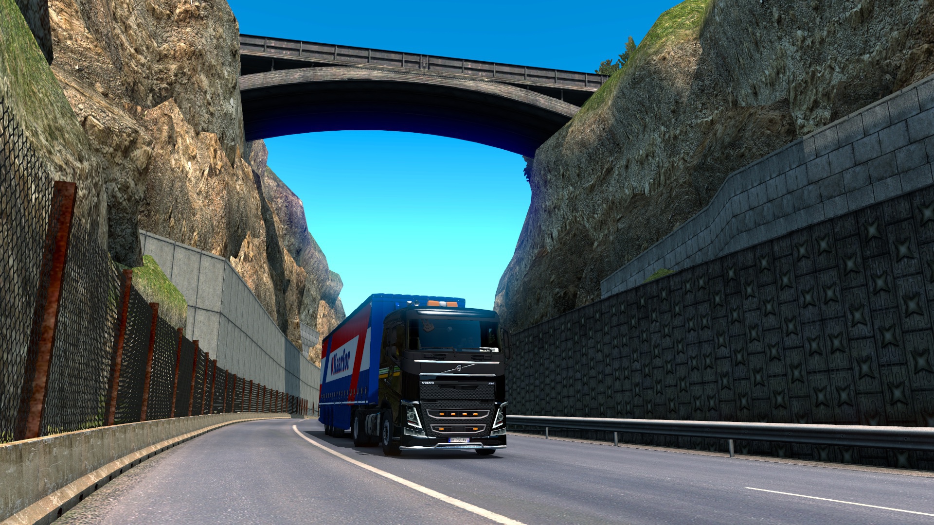 Image by MarinoMani