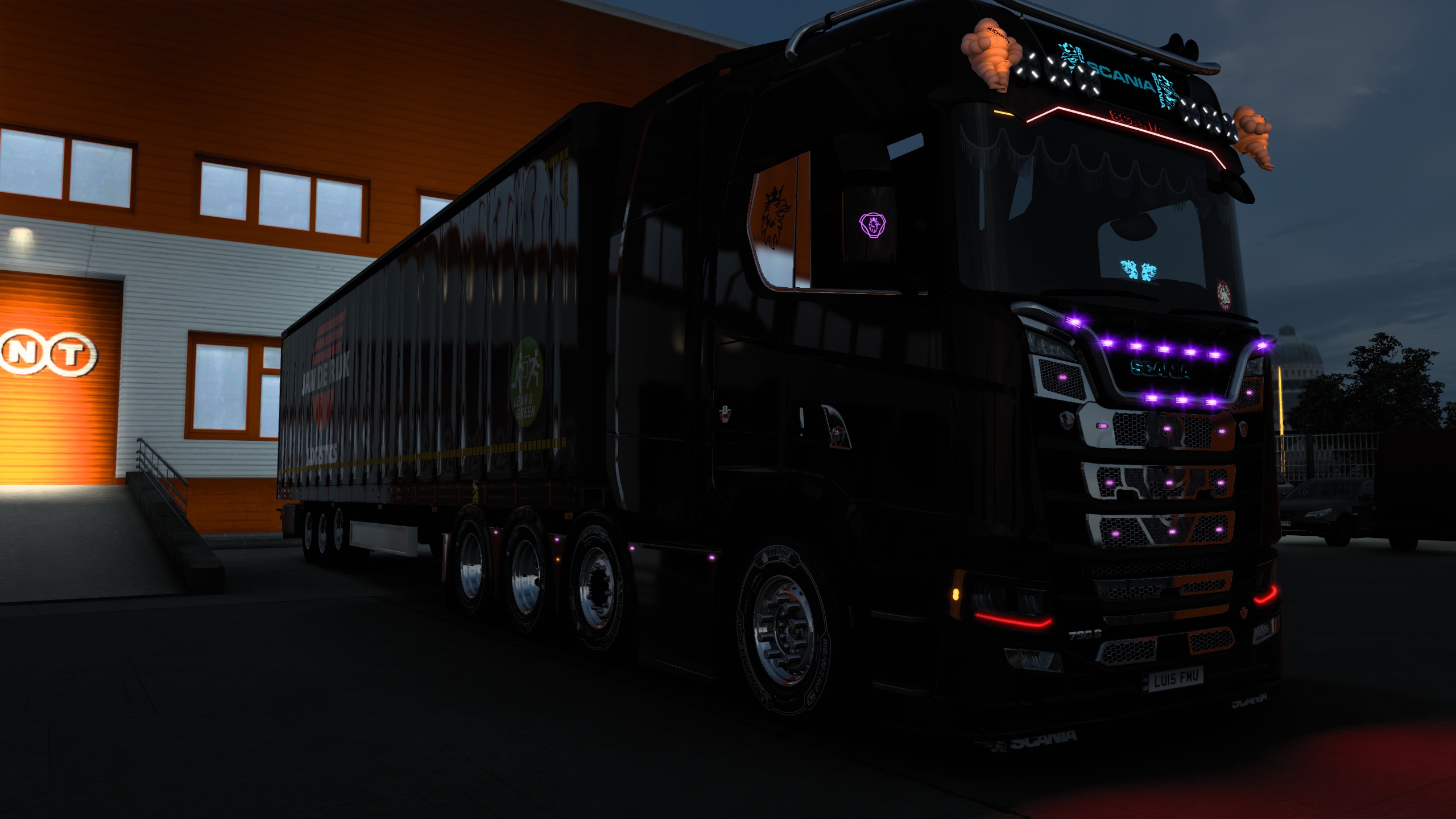 Image by YoungMiamiKing