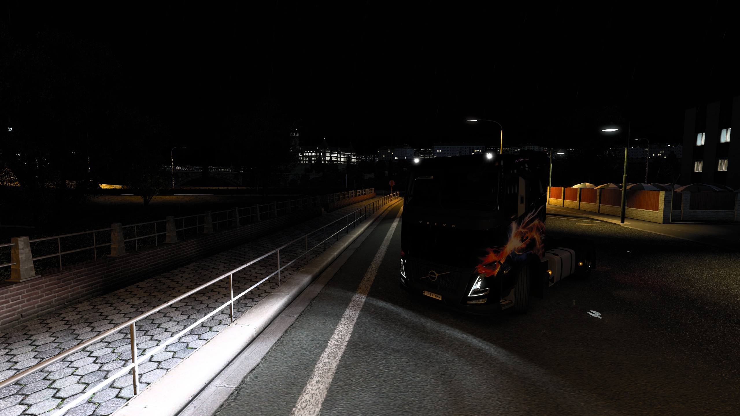 Image by yakisobapan