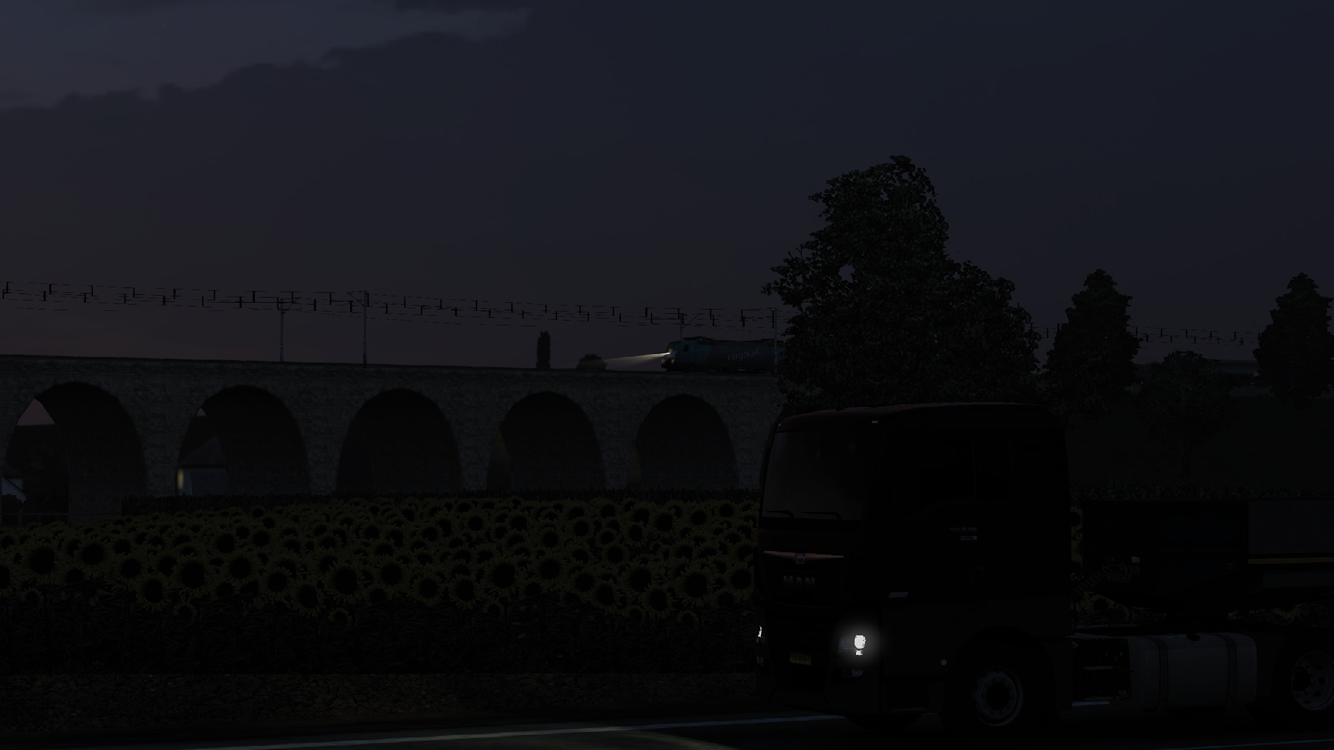 Image by OlegSambuka