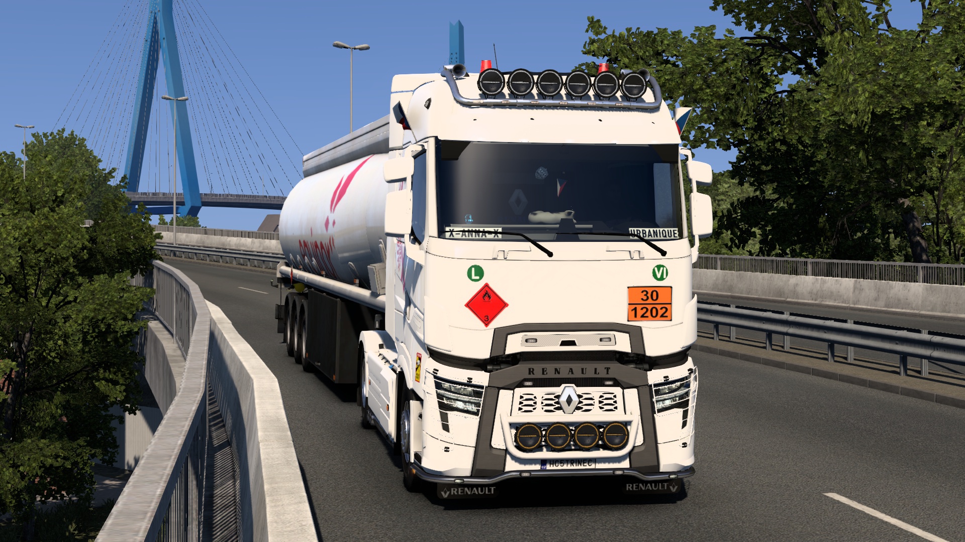 Image by urbanique75