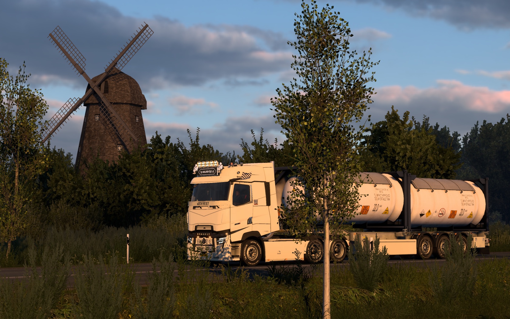 Image by baRRmalini