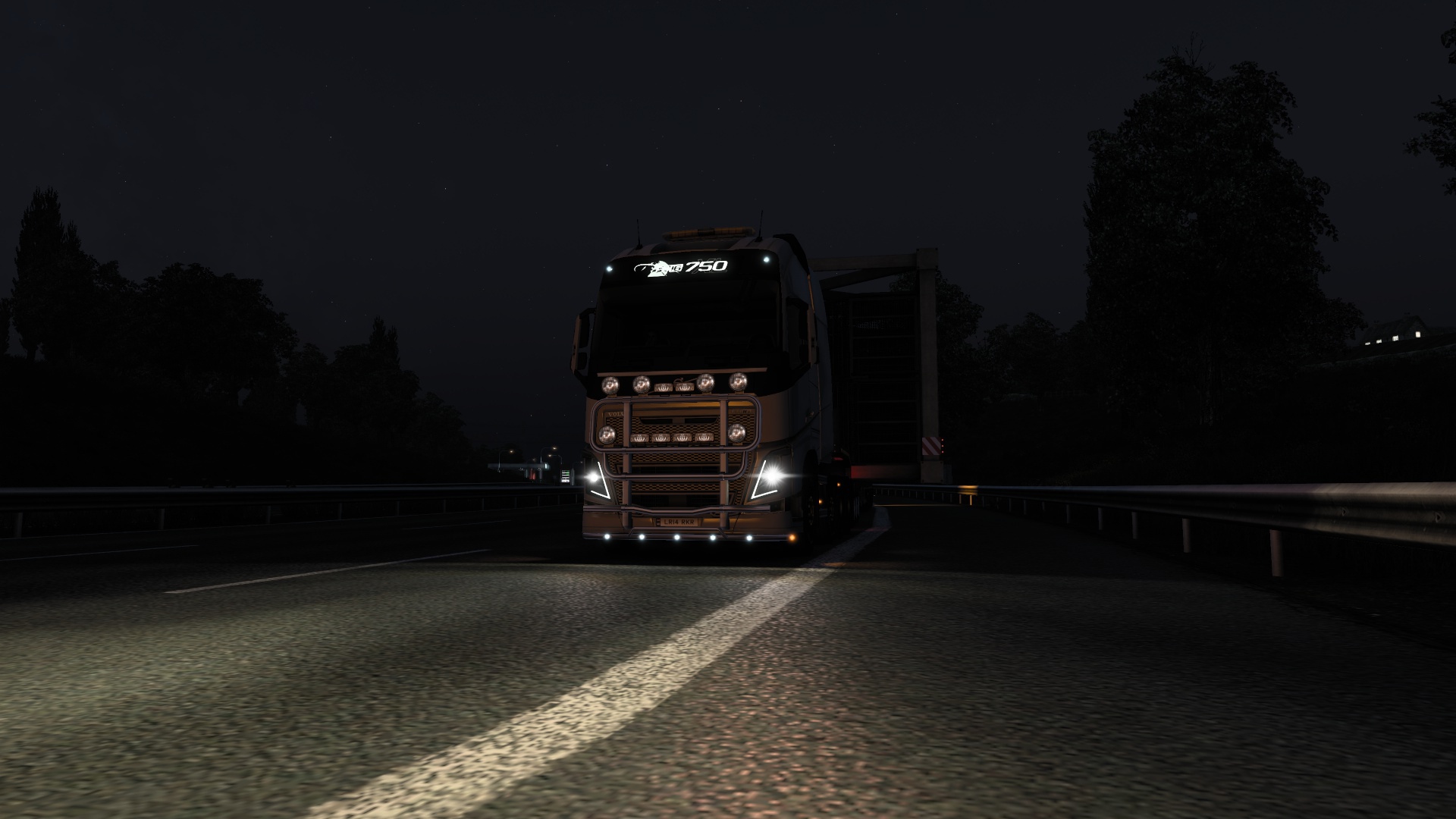 Image by L0GiP0Gi