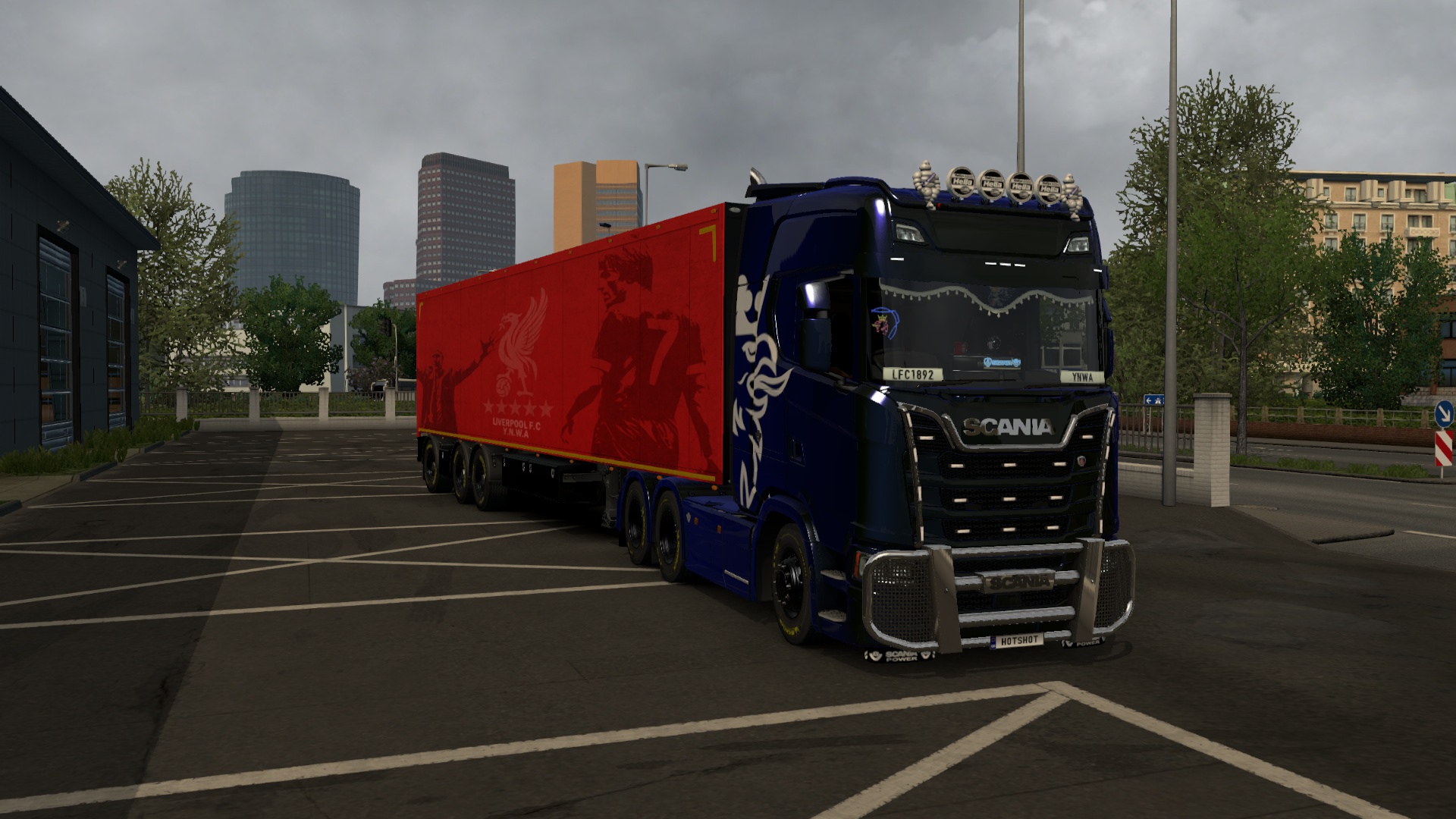 Image by HOTSHOTATOM