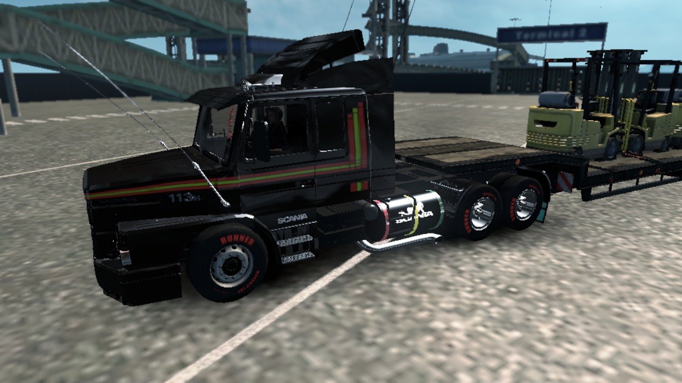 Image by henrickvenites