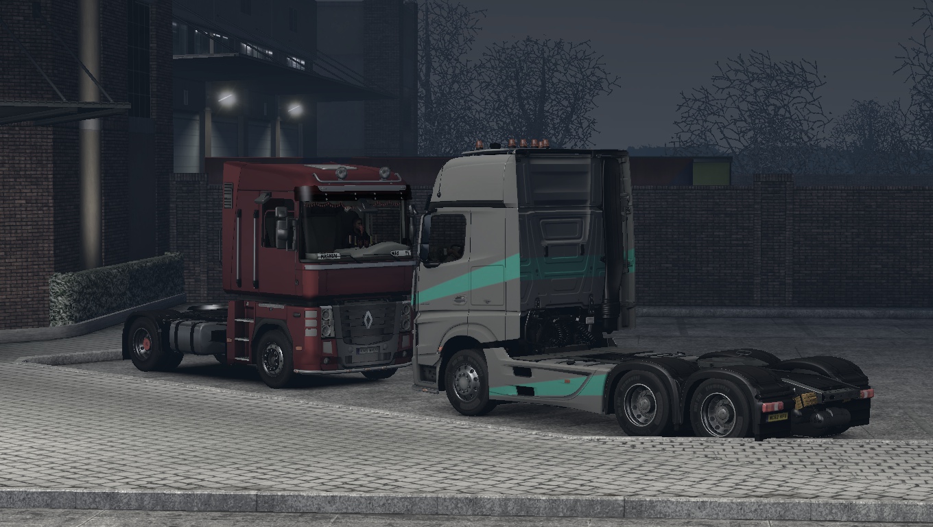 Image by Maxpl