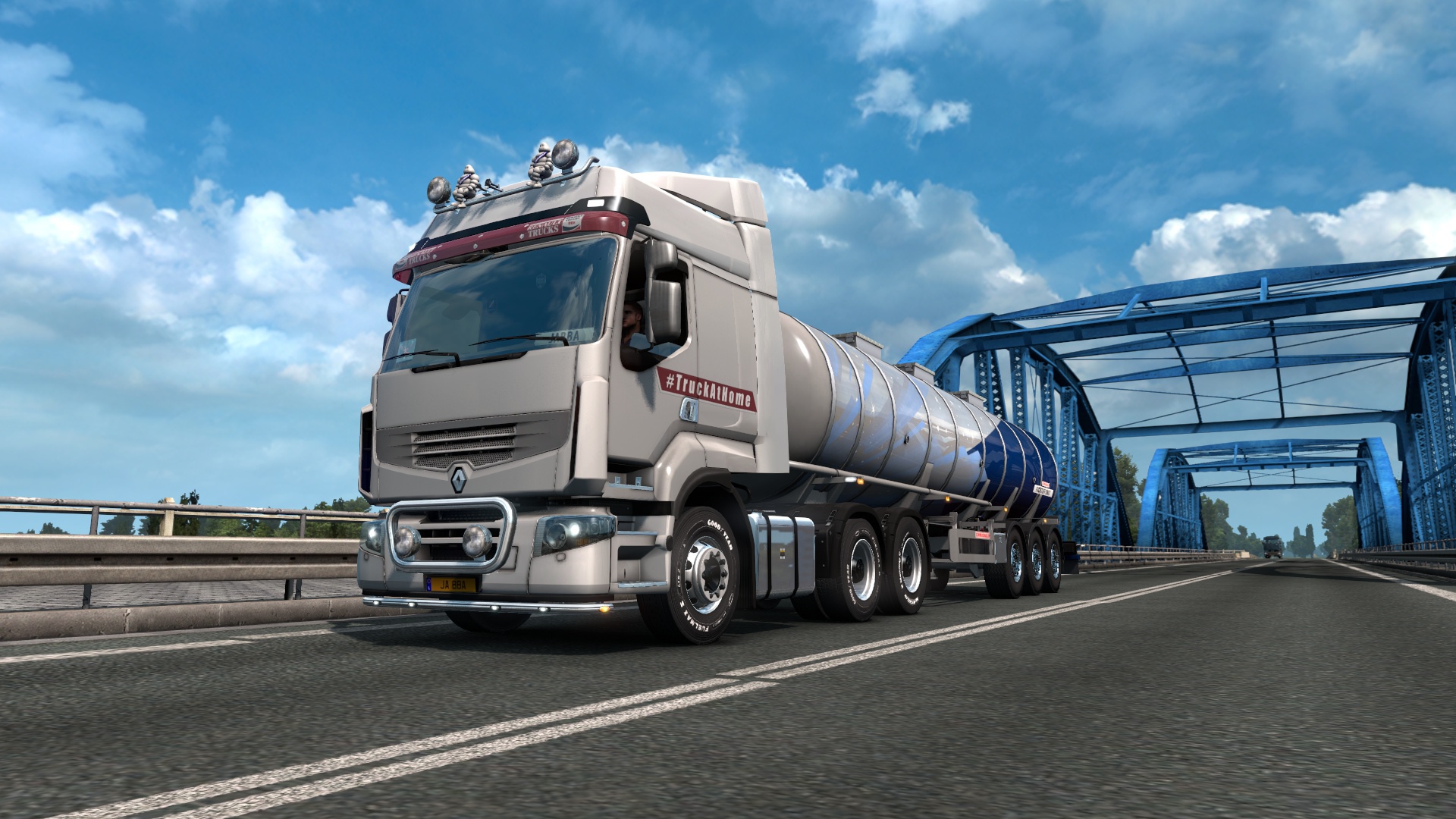 Image by Jabbathefox