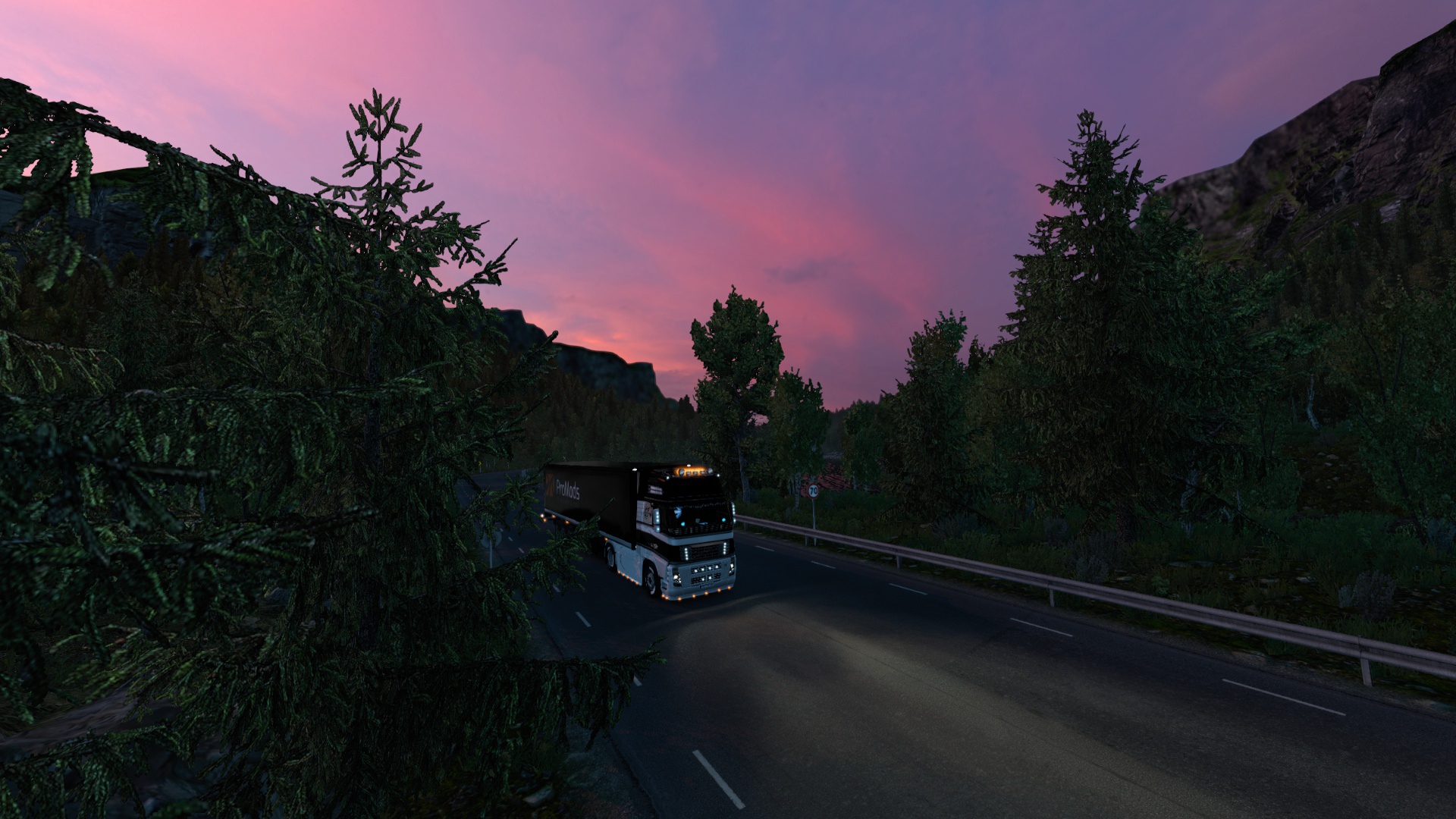 Image by RafaeI