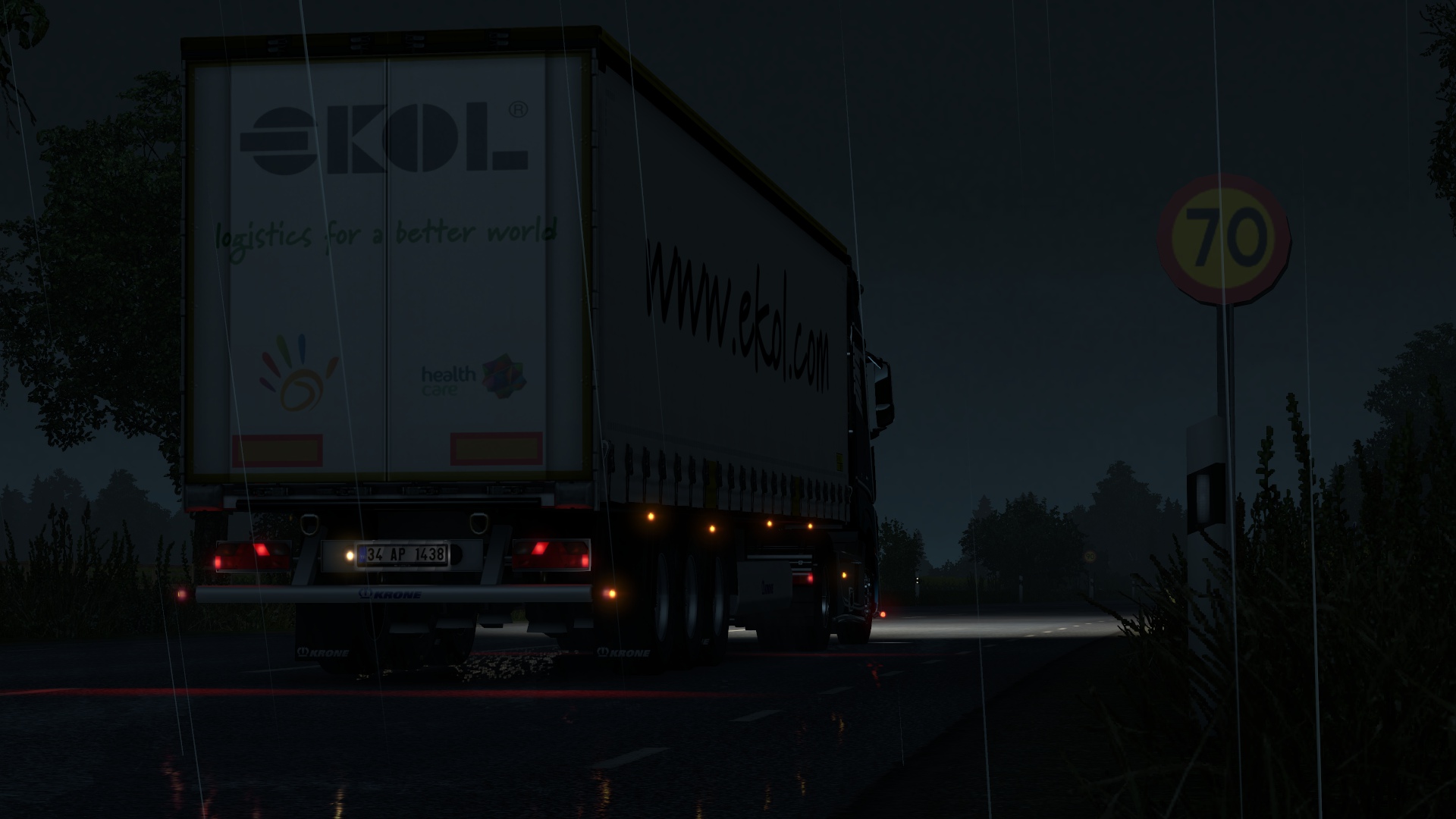 Image by HeinShouyya