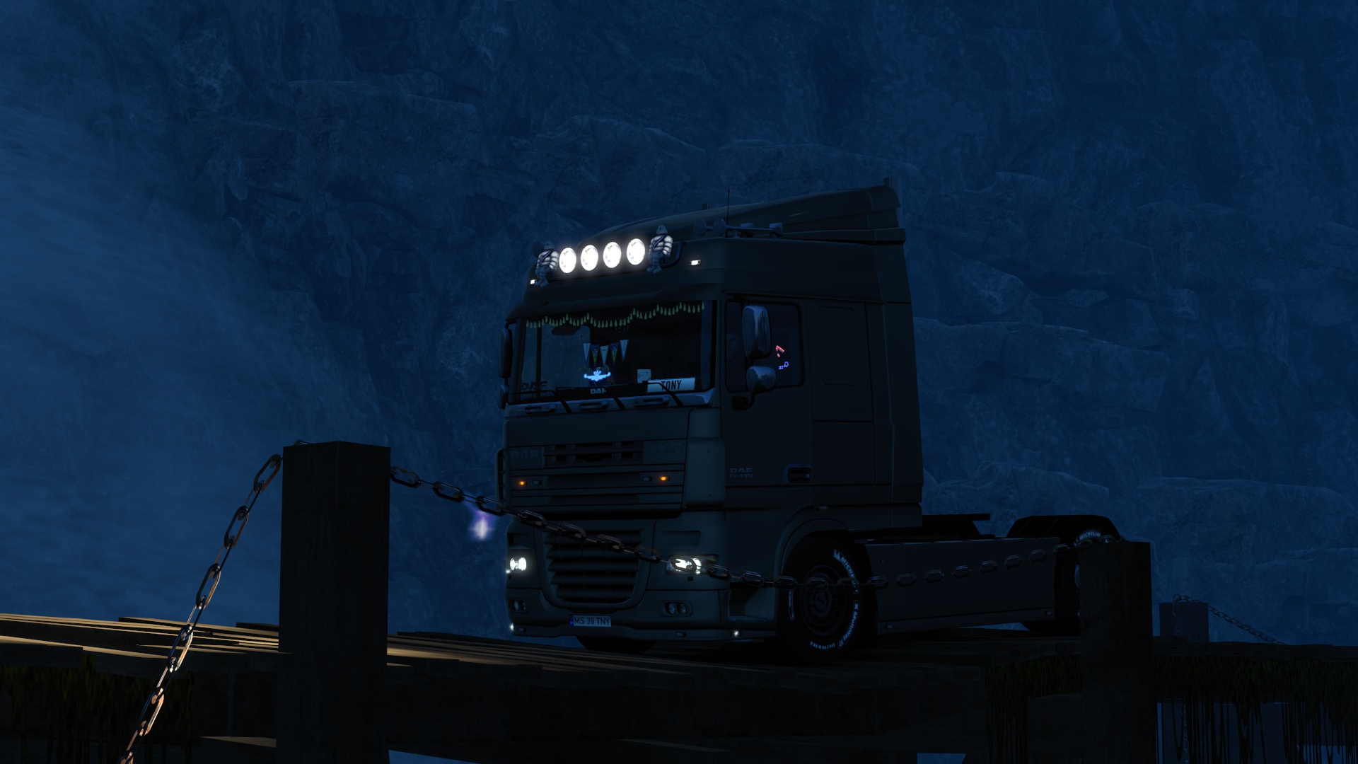 Image by TonyFazaLunga