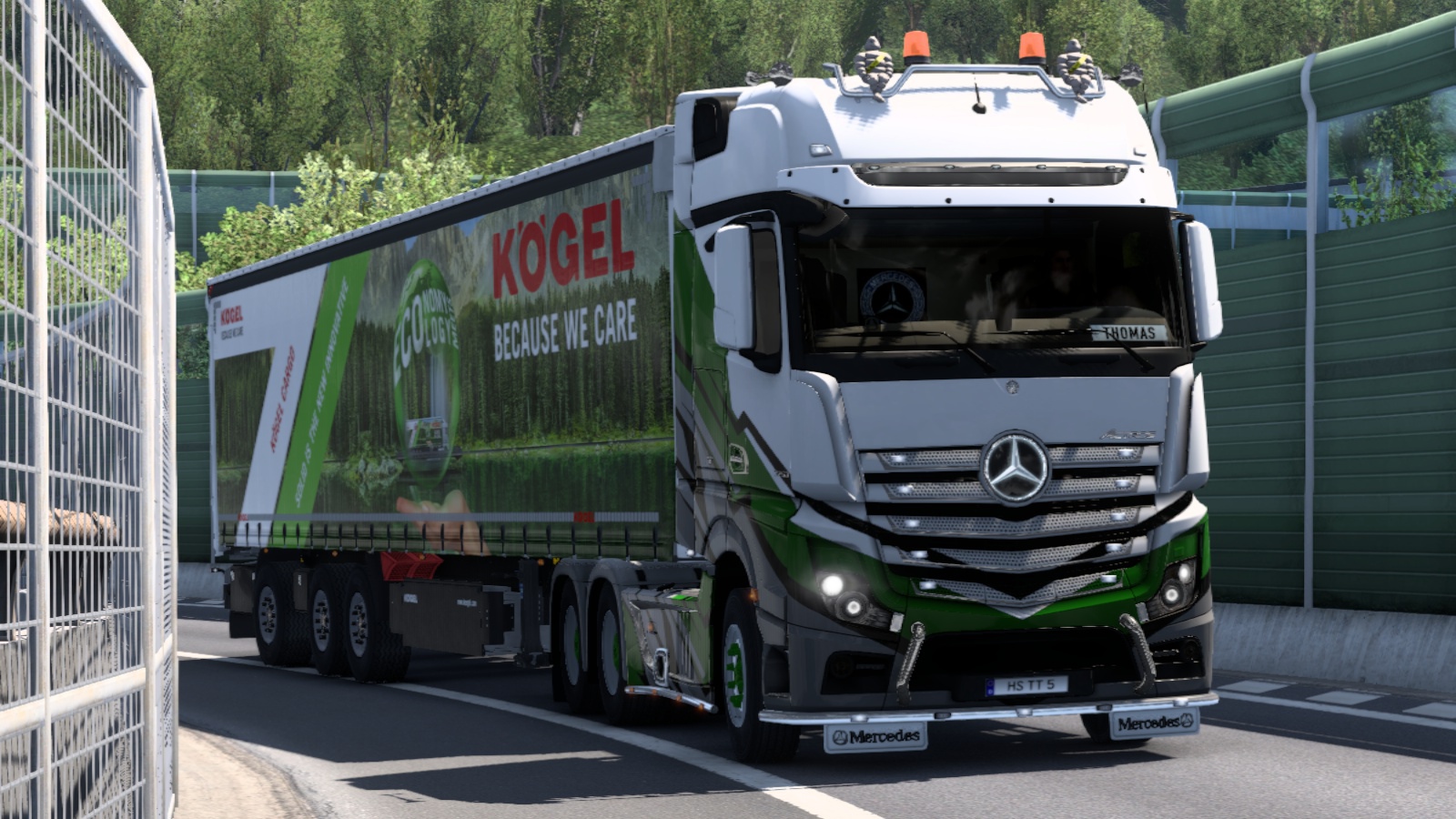 Image by thomasthamrt