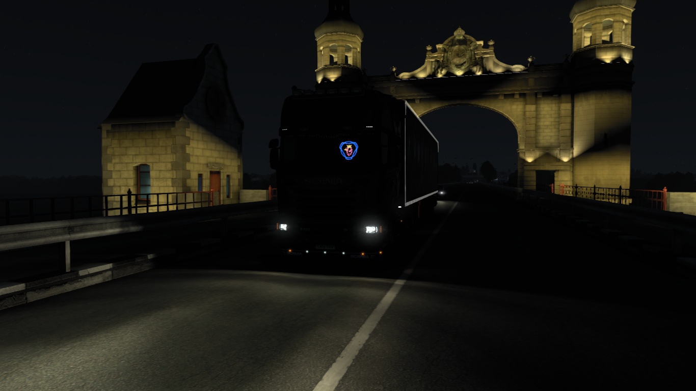 Image by carlosgrotmann