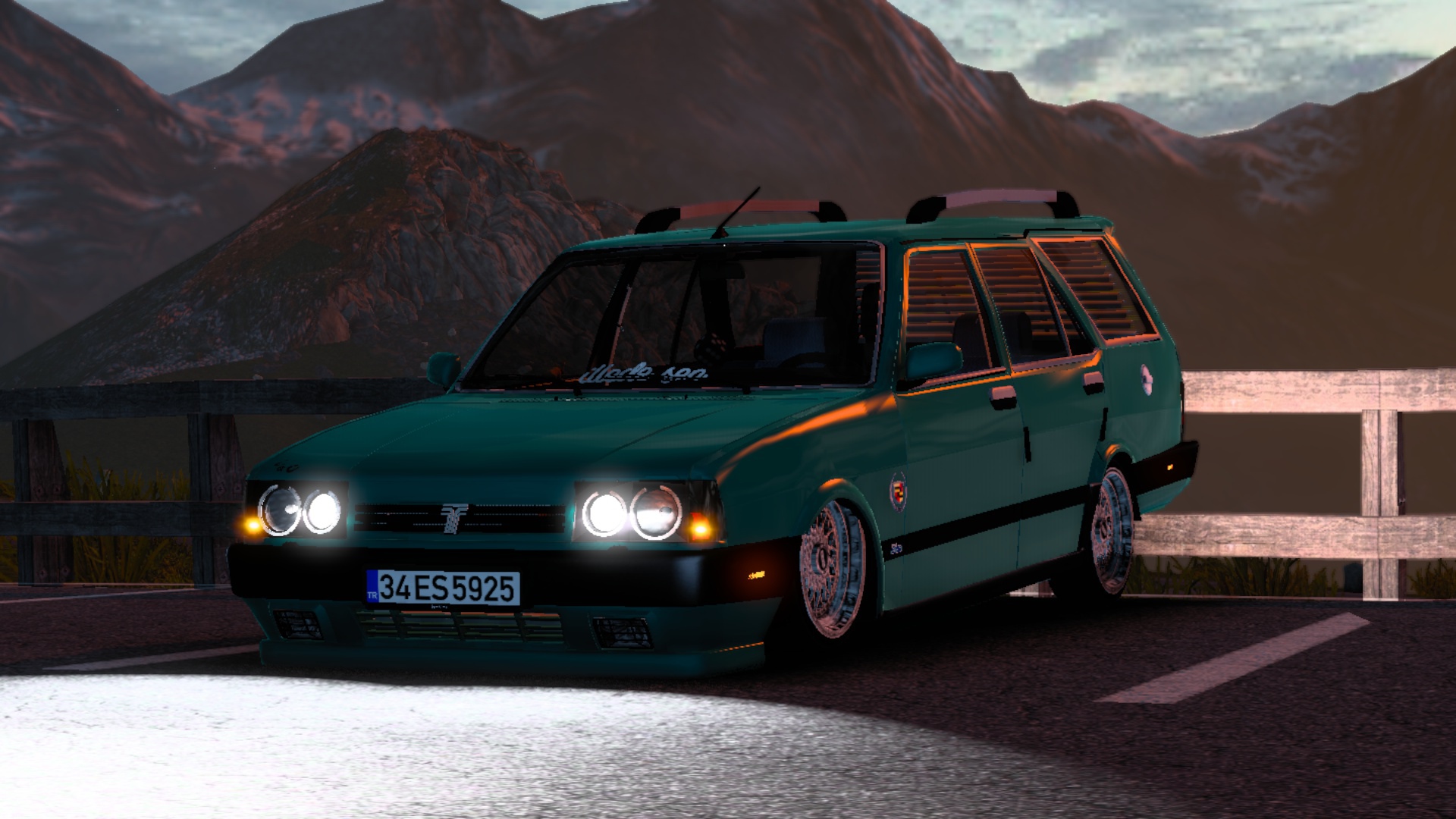 Image by yusuffyeter_