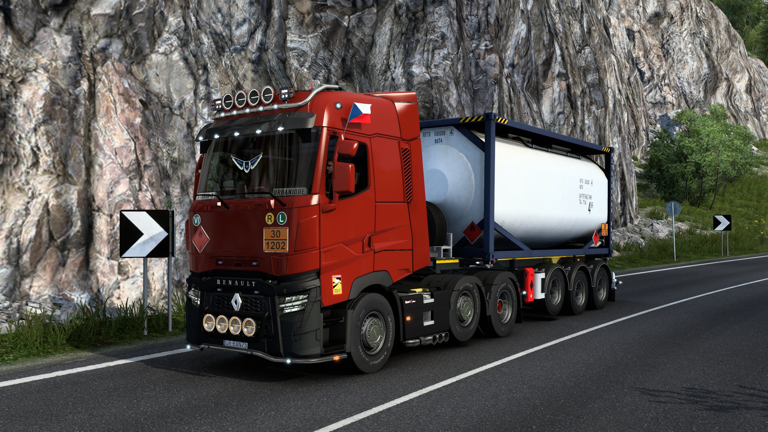 Image by urbanique75