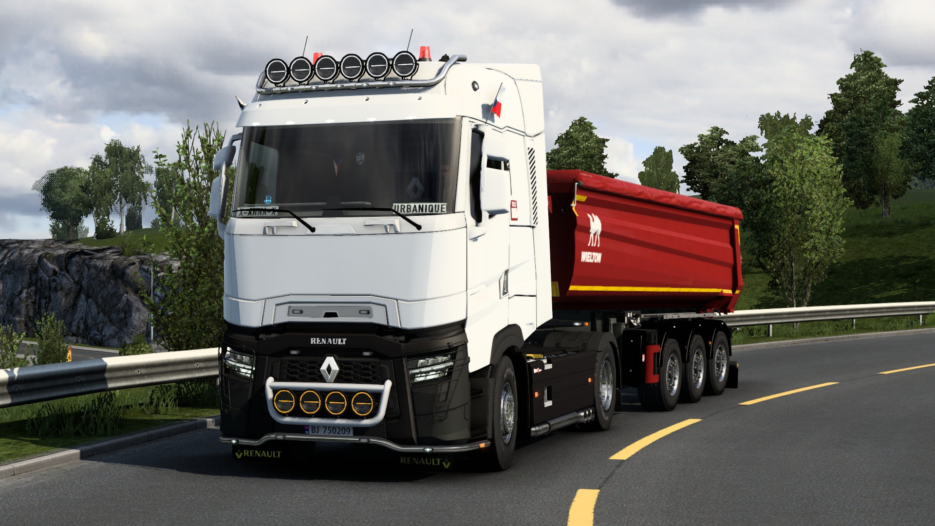 Image by urbanique75