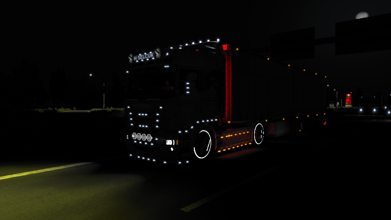 Image by HalilSELCUK