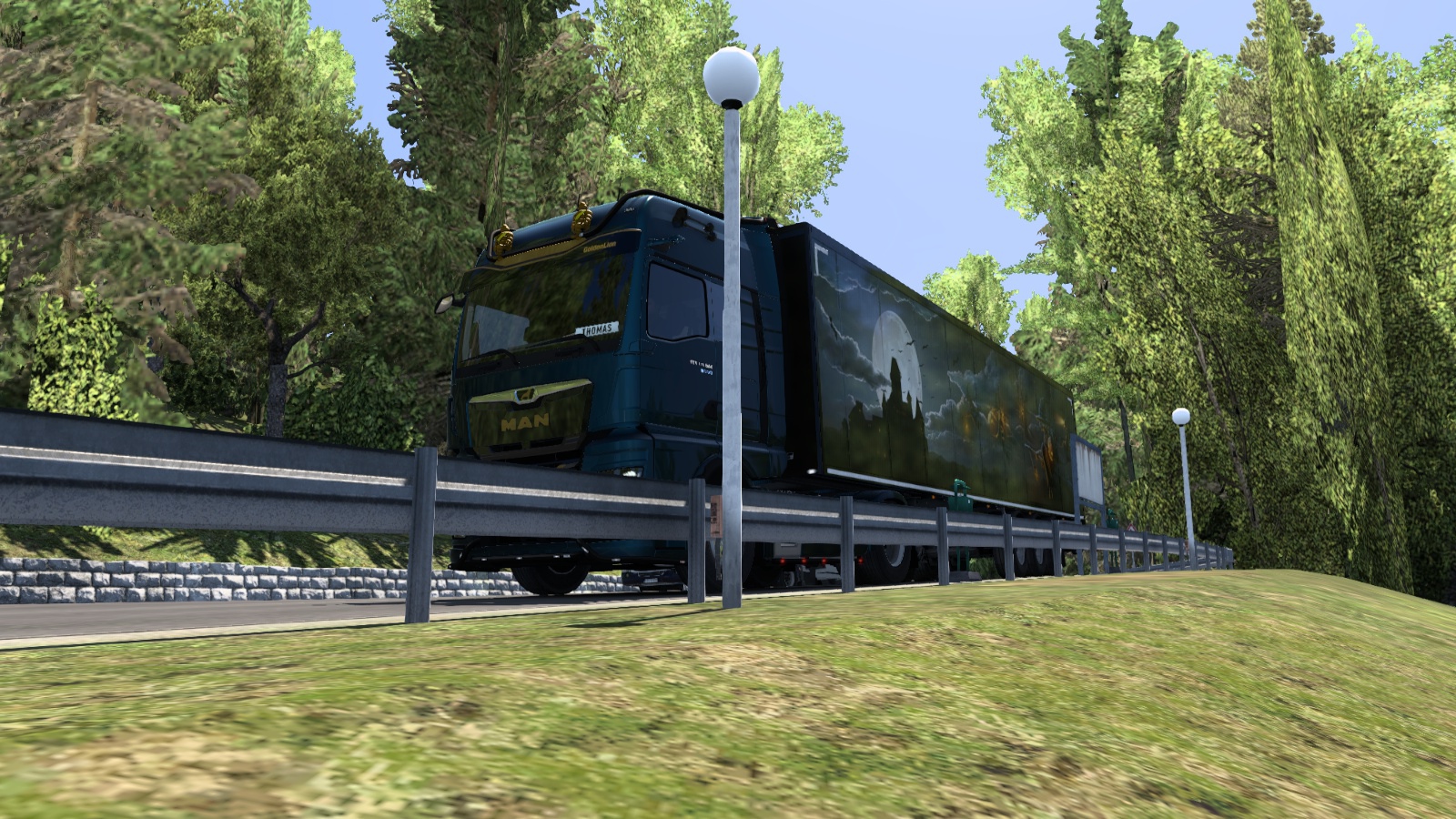 Image by thomasthamrt