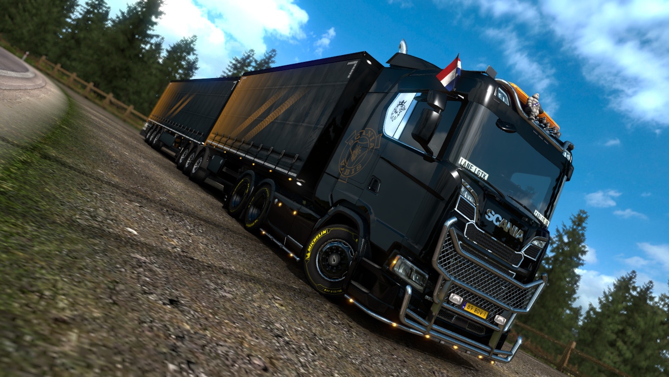 Image by __CarlosJr__