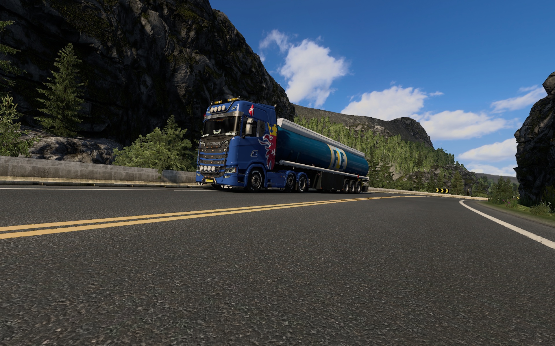 Image by MadzenTransport