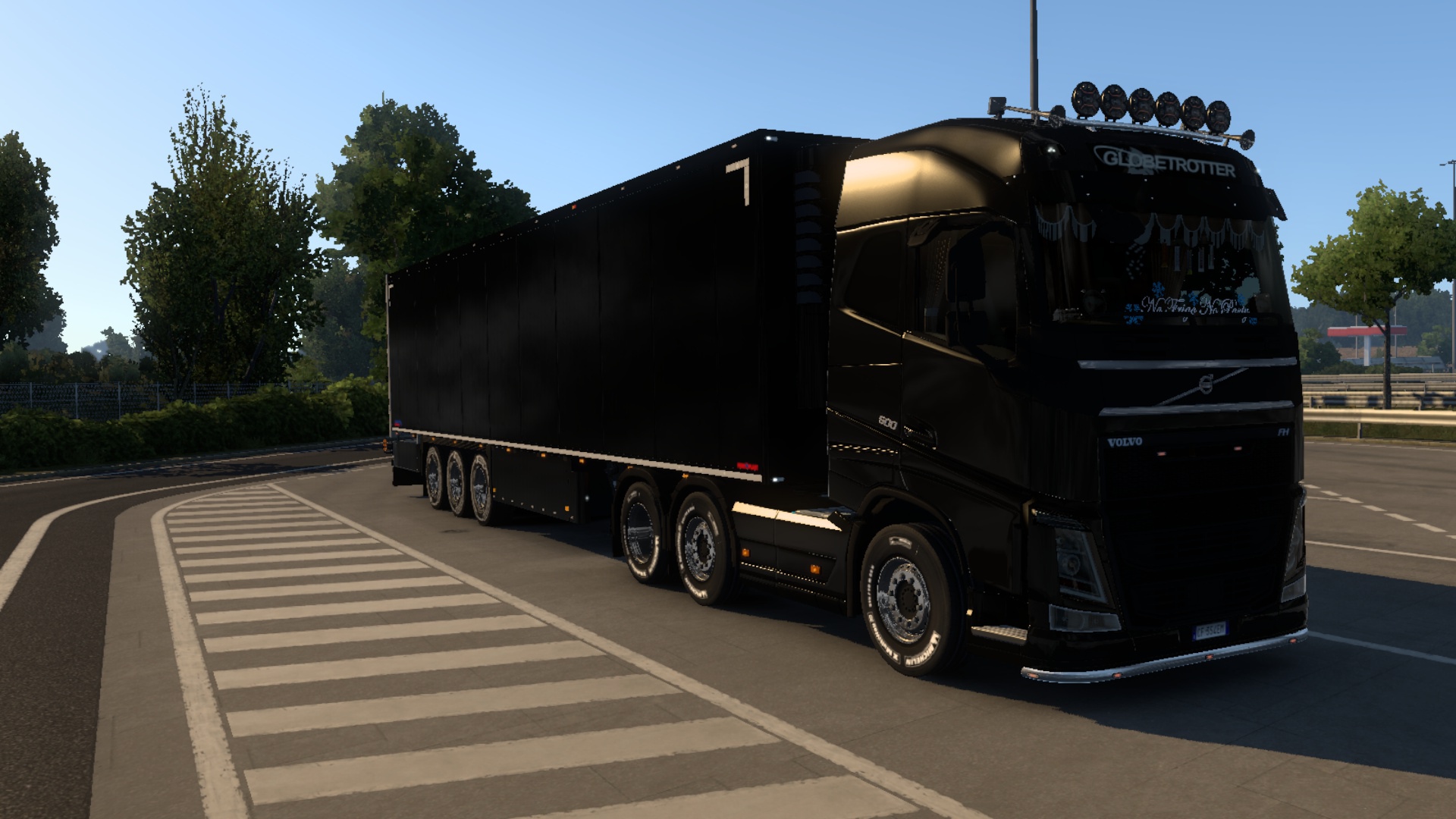 Image by AntonioSalzmann