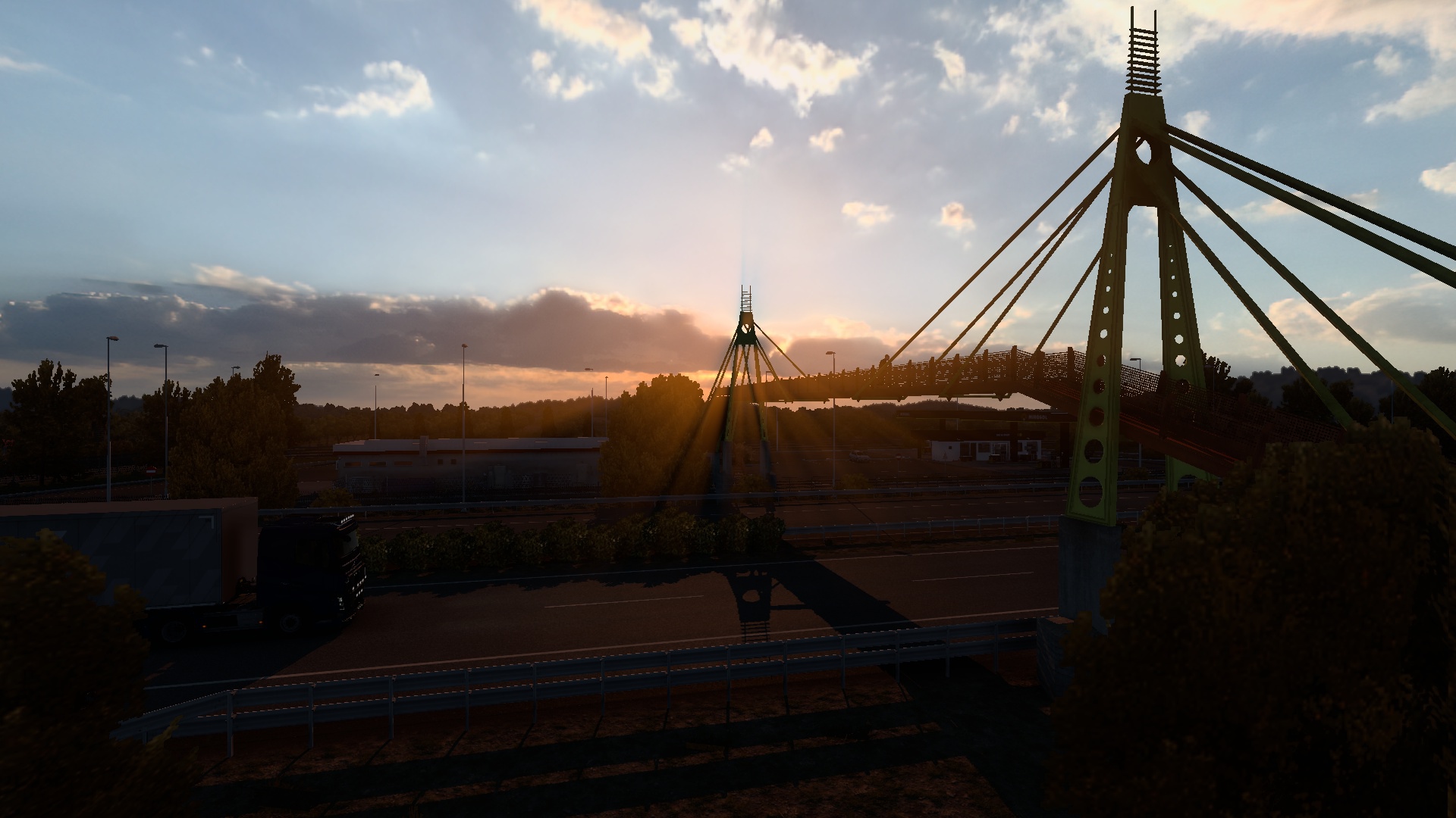 Image by McFo