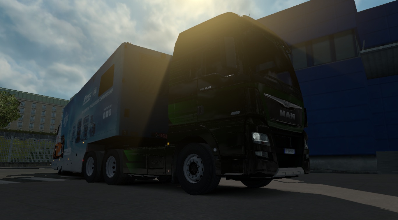 Image by danbyization