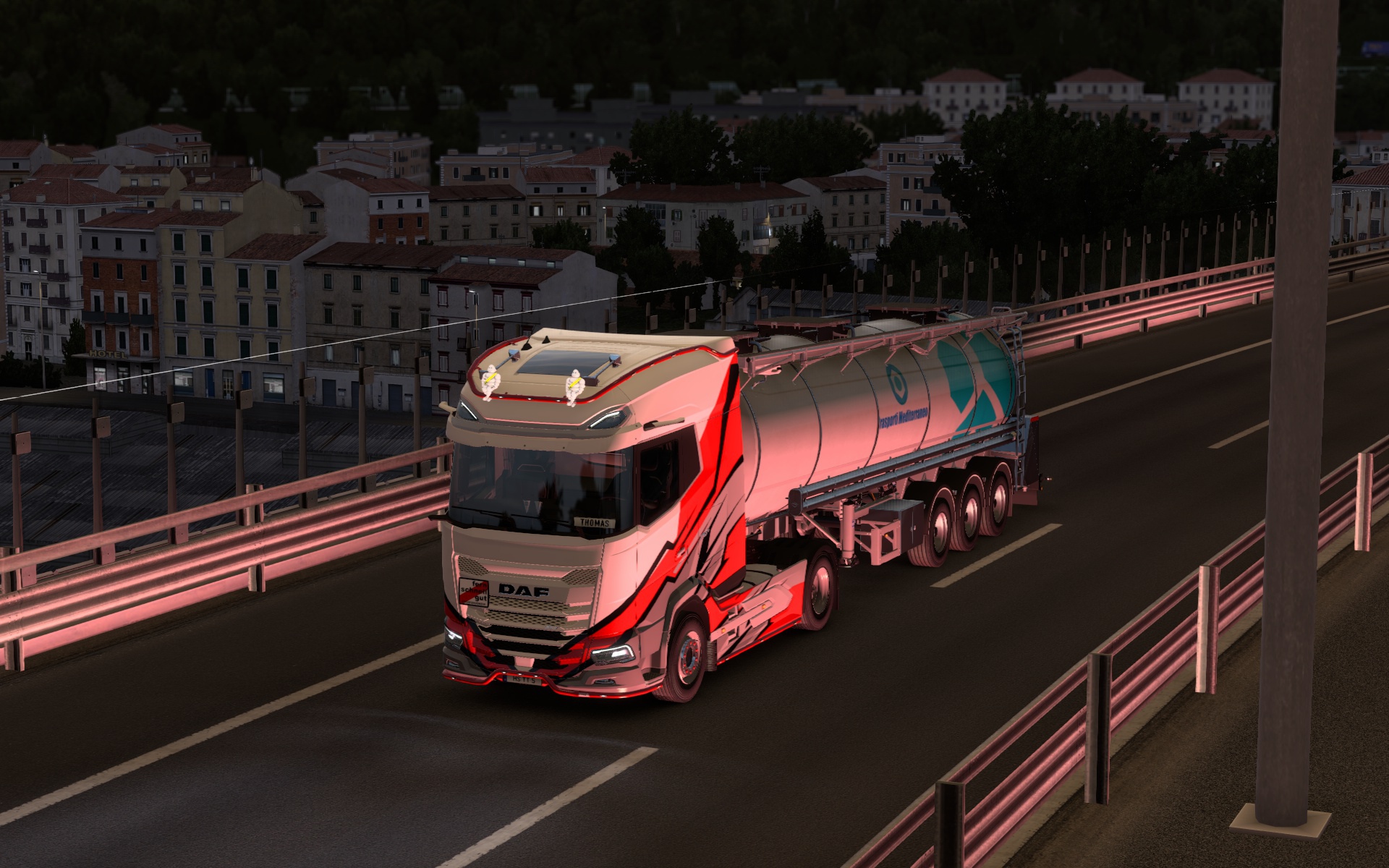 Image by thomasthamrt
