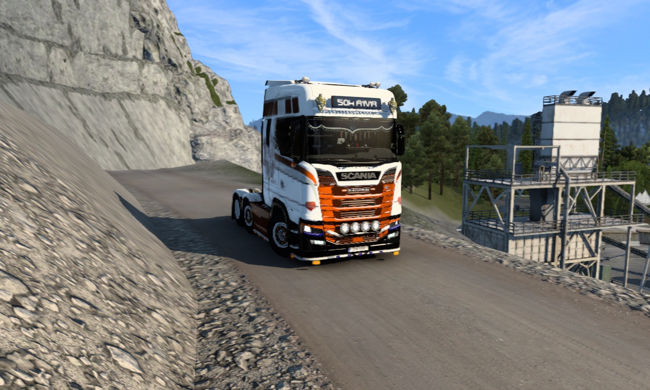 Image by kavarumehike