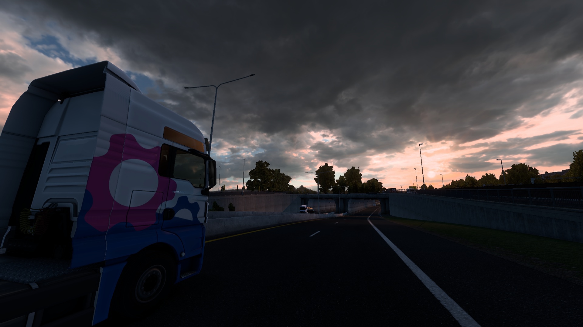 Image by skyblue_153White