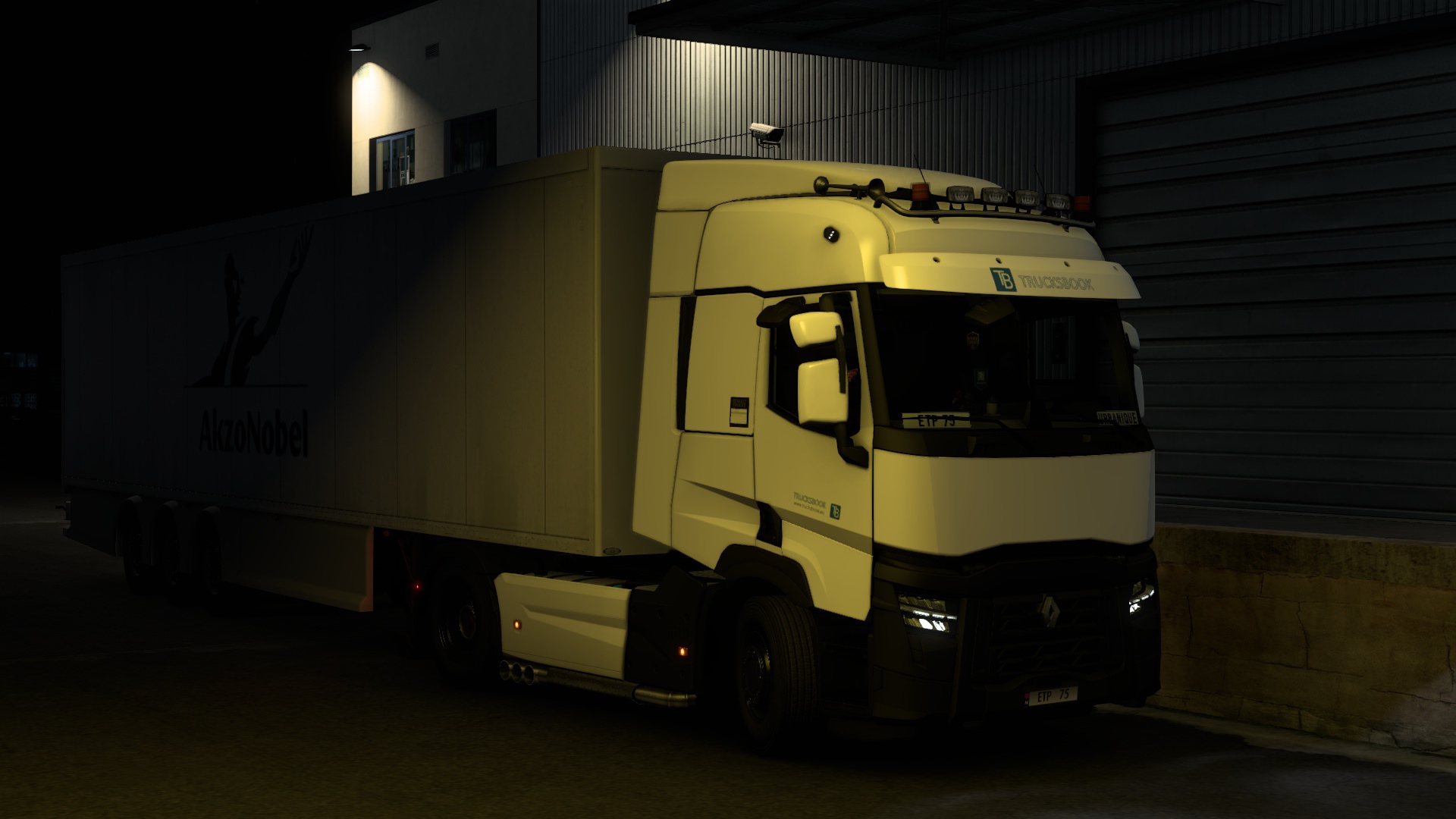 Image by urbanique75