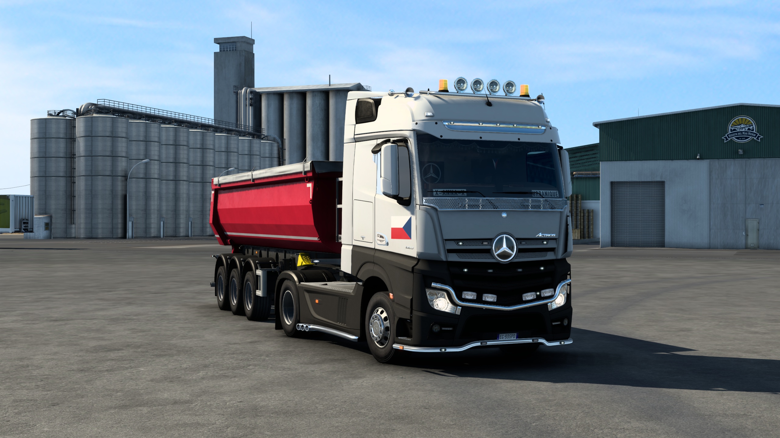 Image by urbanique75