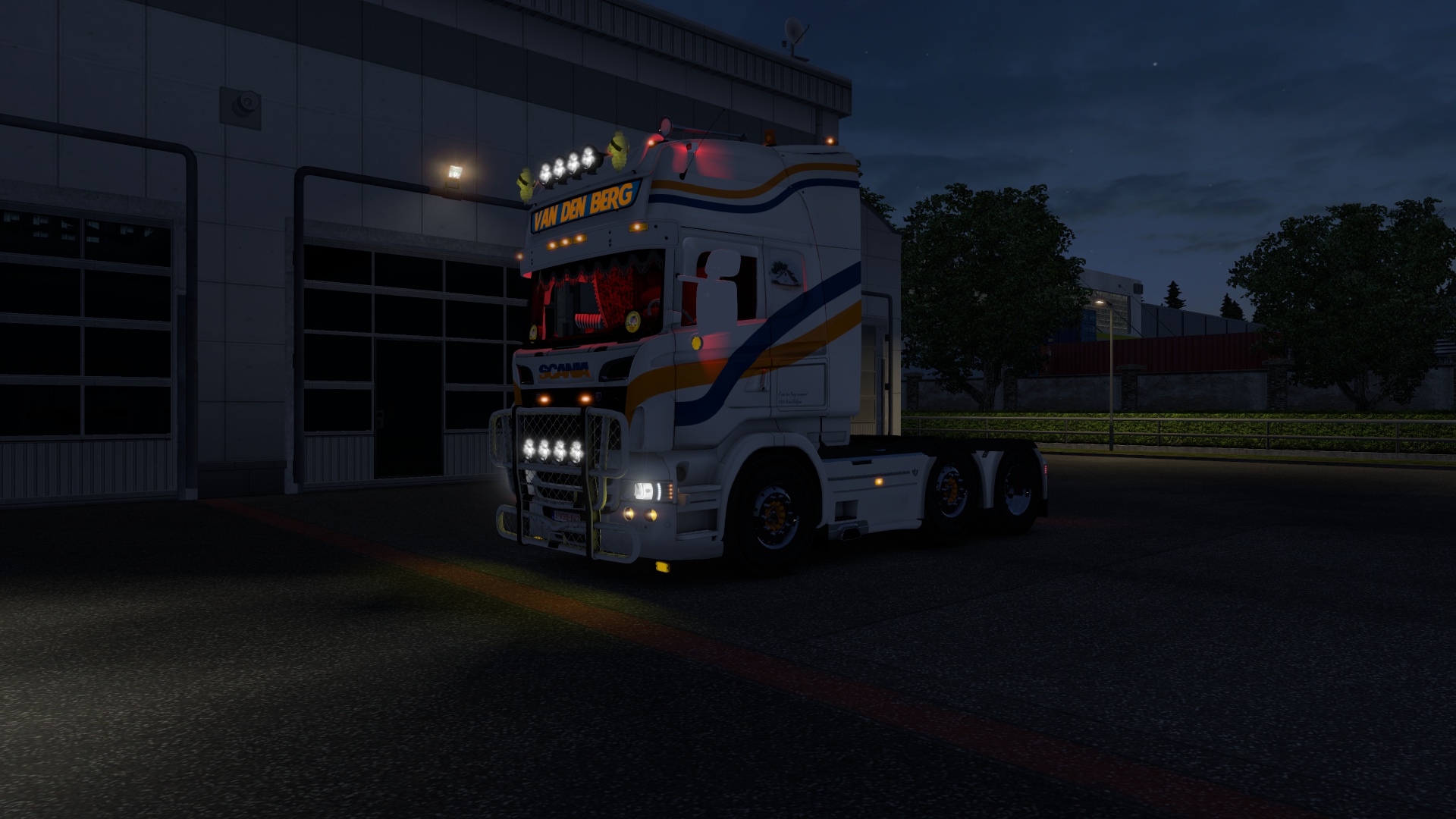 Image by robbevandenberg