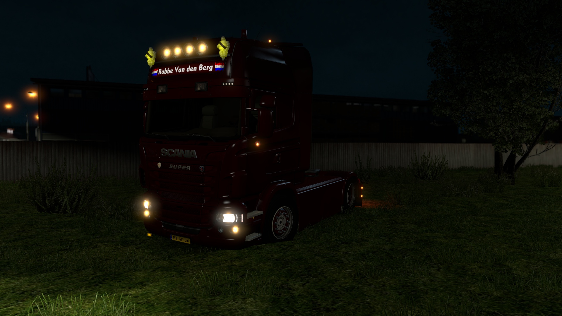 Image by robbevandenberg