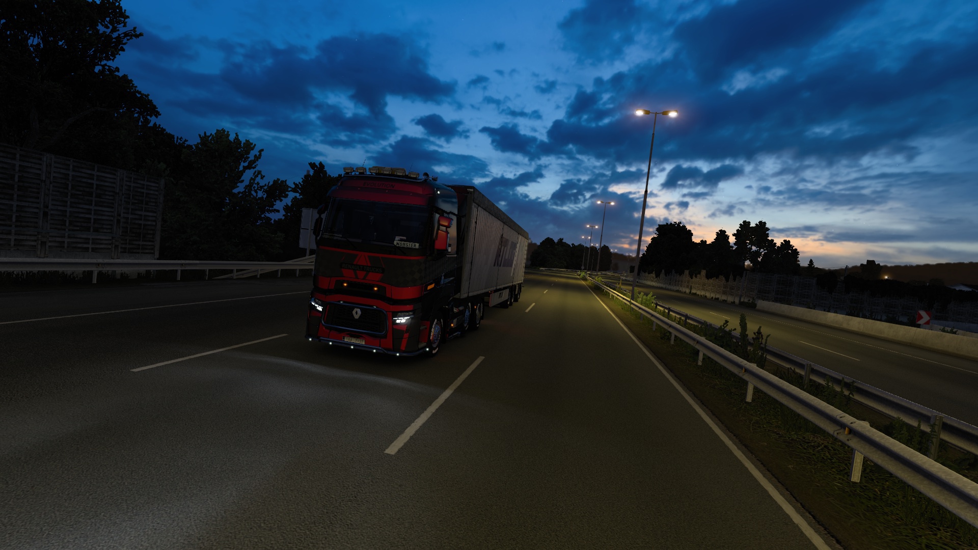 Image by _ItsMonster_