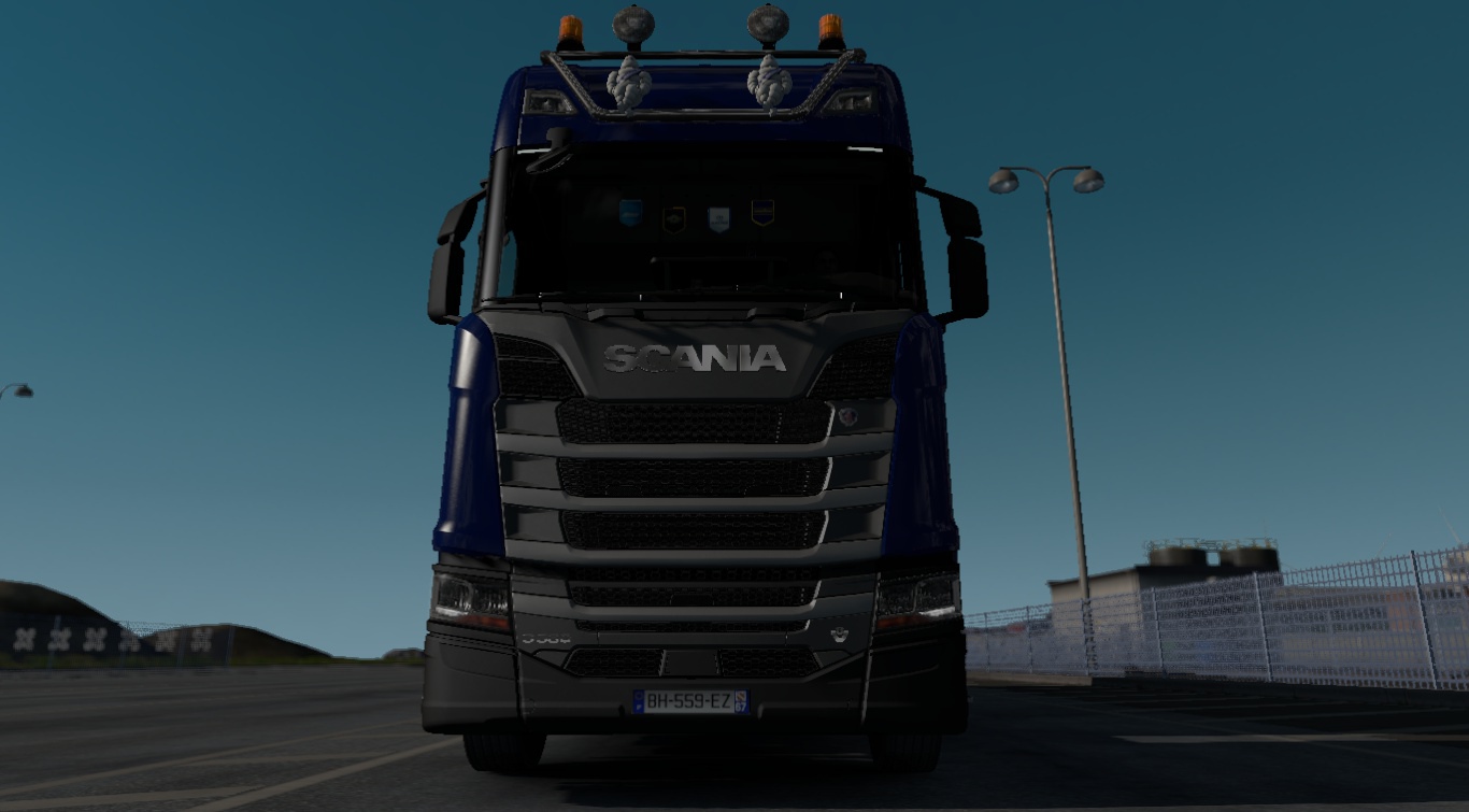 Image by danbyization