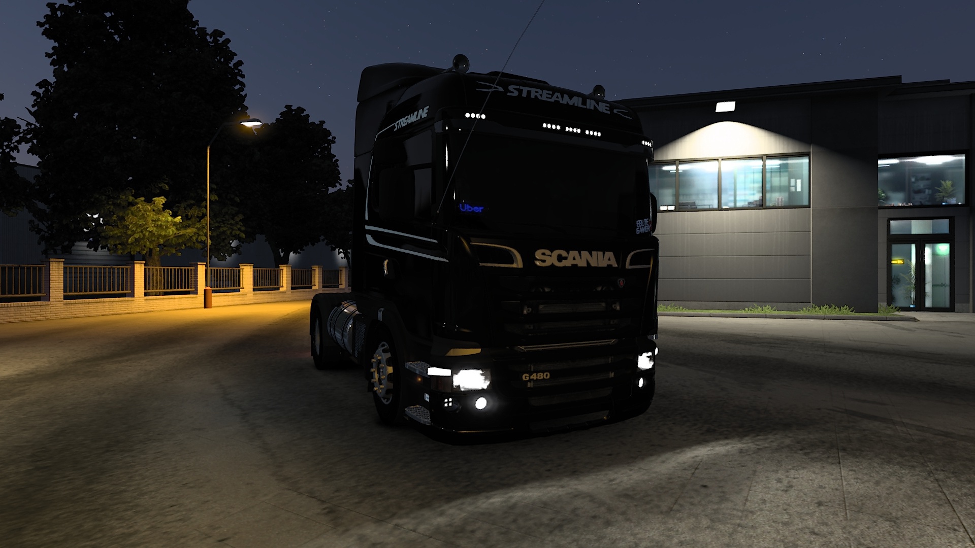 Image by deman777333