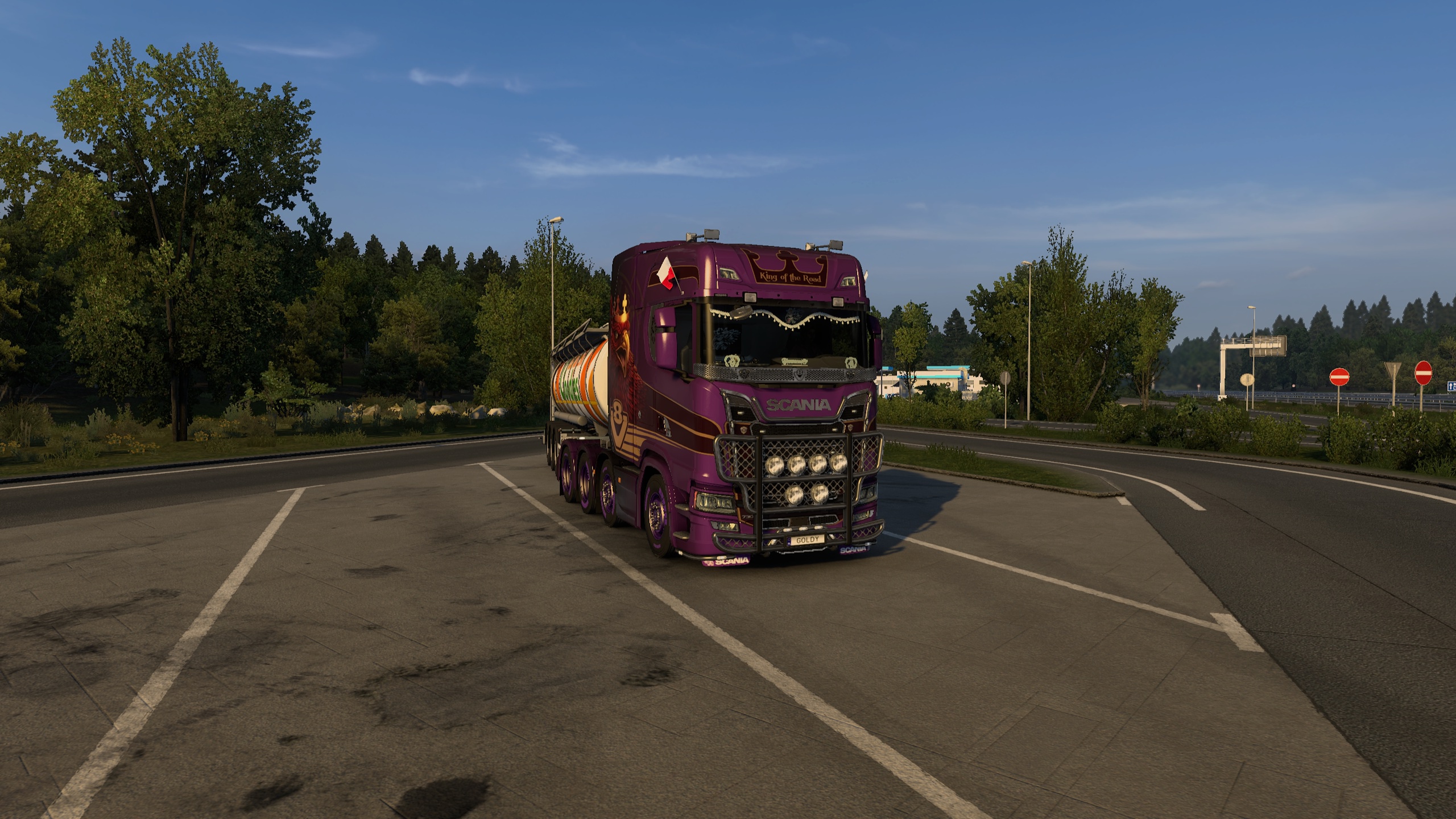 Image by ErnestGoldy