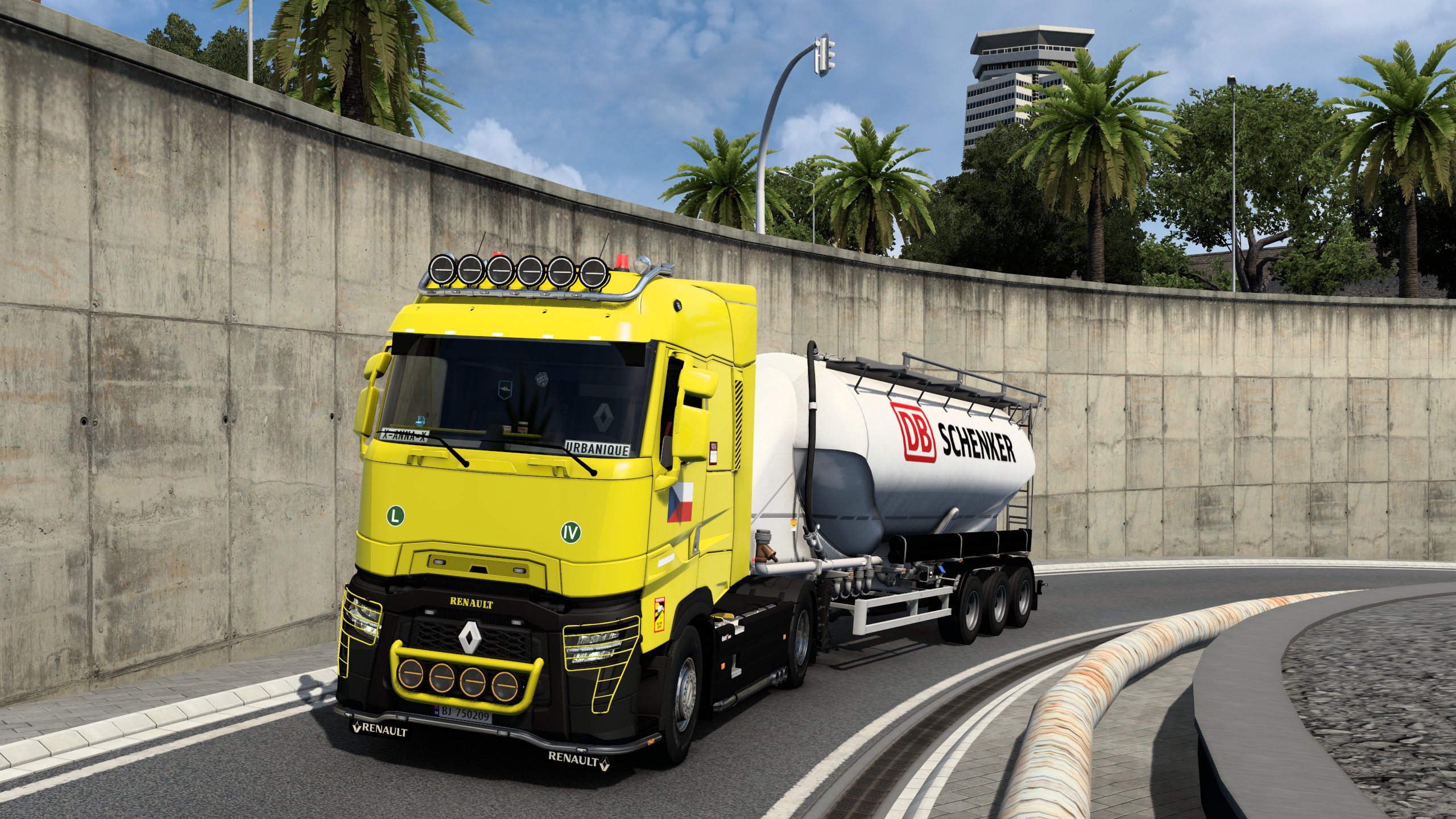 Image by urbanique75