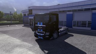 Image by AksenT