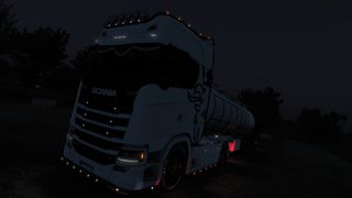 Image by DerFokii