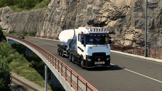 Image by urbanique75