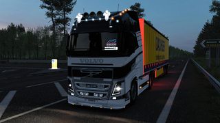Image by ROBBIEGRIMES
