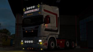 Image by robbevandenberg