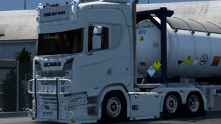 Image by 24375633281