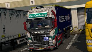 Image by justincortenbach