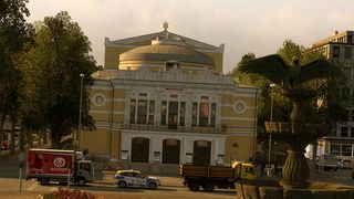 Image by man_384