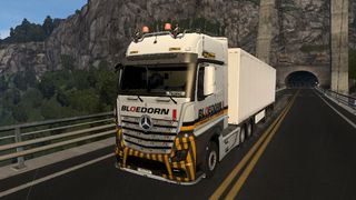 Image by thomasthamrt