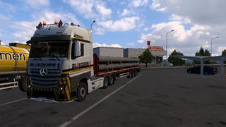 Image by thomasthamrt