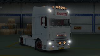 Image by AleXSumadija