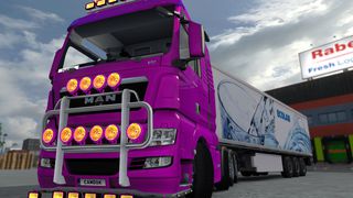 Image by CamouflageUK